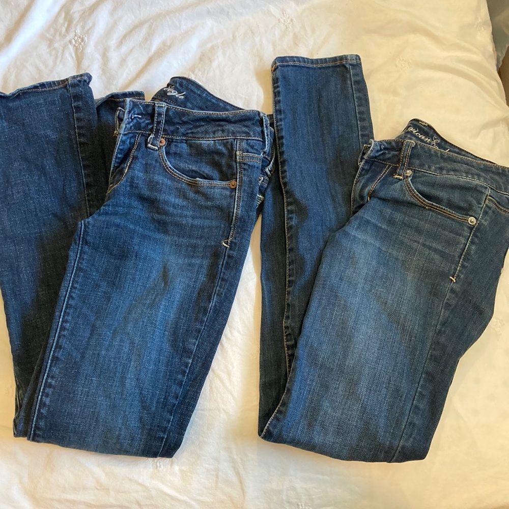 Lot of 2 American Eagle AE skinny jeans size 2 short (petite)